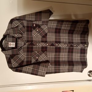 Dickey short sleeve shirt with snaps